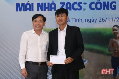 Công ty TNHH Hoàng Gia Anh trao tặng 12 mái nhà cho hộ gia đình nghèo ở xã Cẩm Vịnh, huyện Cẩm Xuyên